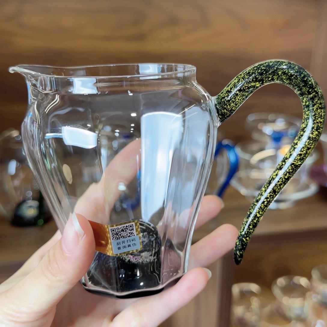 禾器星翰灵珀公道杯。。。