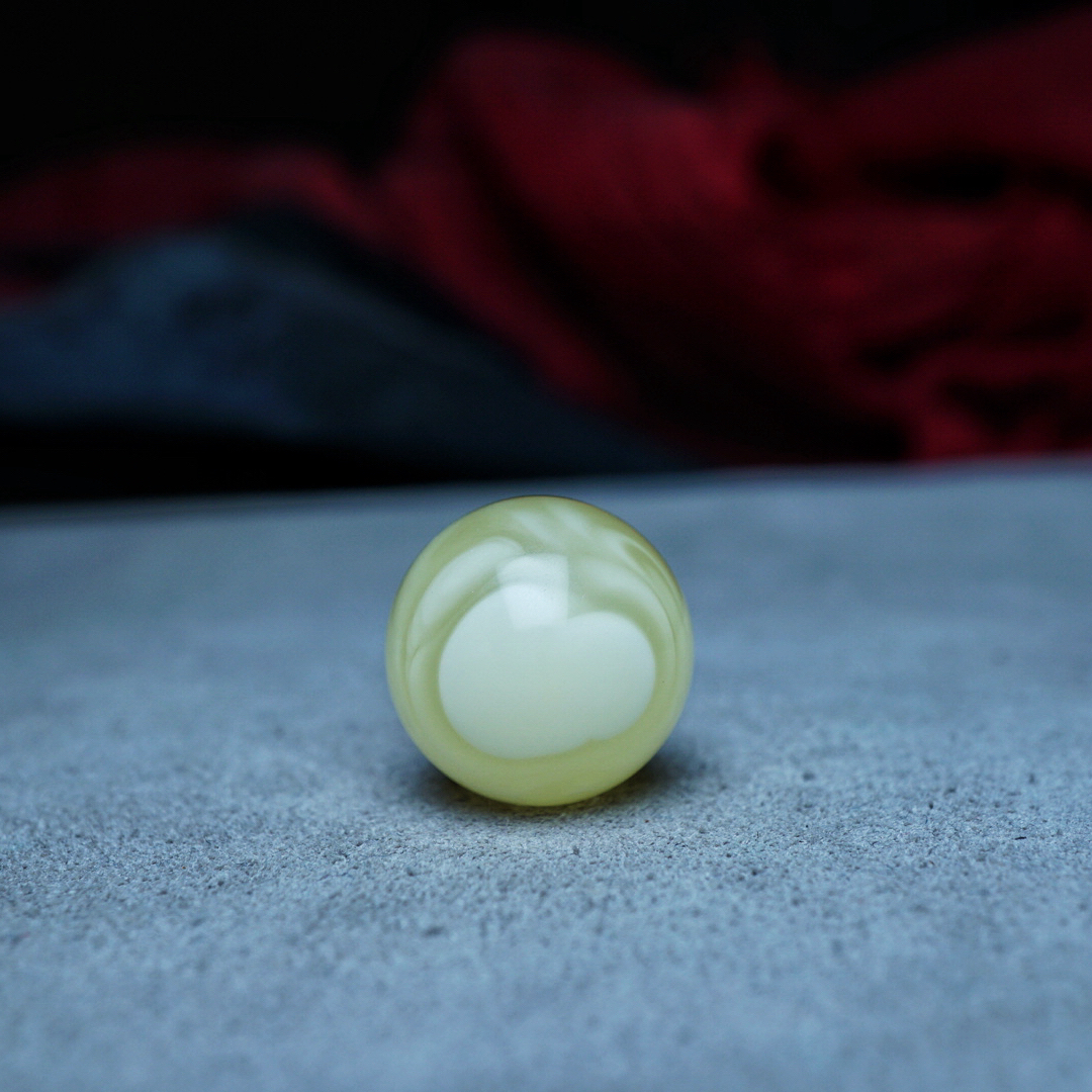 【段掌柜·16.5mm天眼妖花荧光绿荔枝白款】蜜蜡圆珠（打孔不予退货）