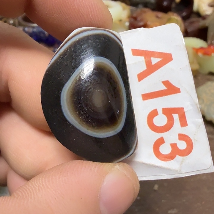 征***服玛瑙/玉髓未镶嵌颈饰