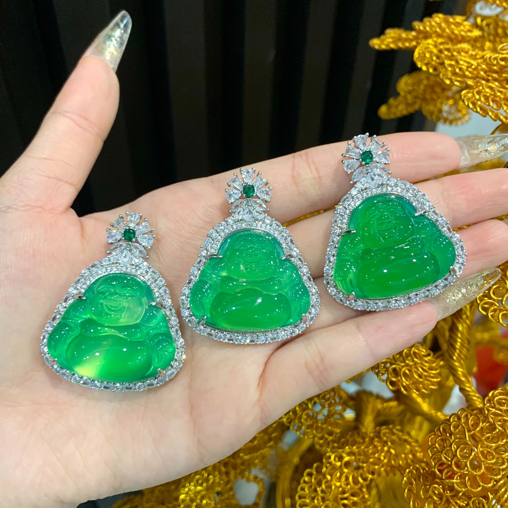 A-天然玛瑙玉髓佛公吊坠赠送链子（多样性拍一发一）