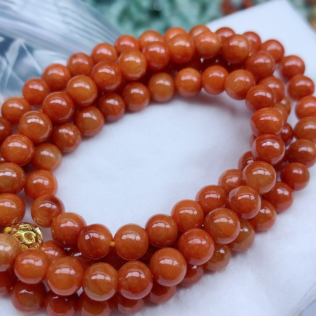 翡翠颈饰未镶嵌珠子