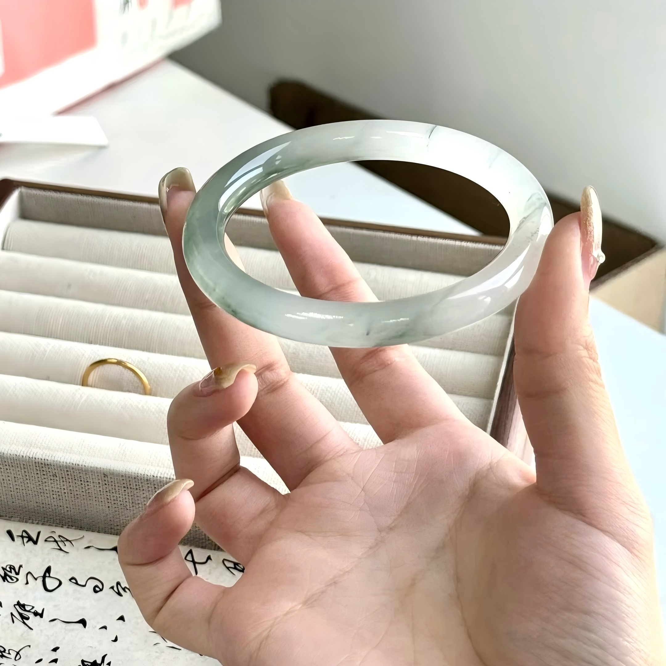 石英质玉手镯多样性发货【轻微色差，实物为准】编号：4