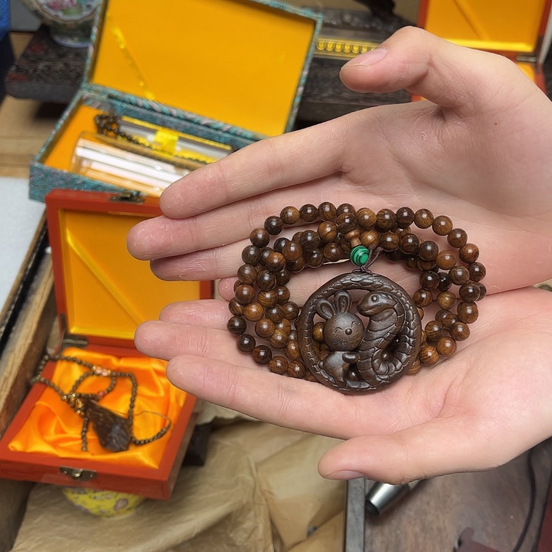 大叶紫檀（黑酸枝木类）