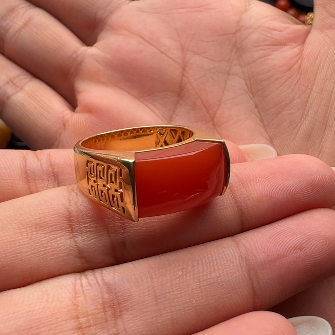 醉***年南红玛瑙18K金镶嵌男戒