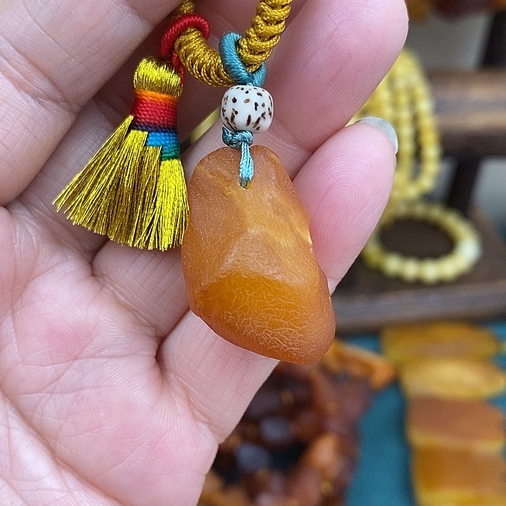 蜜蜡未镶嵌颈饰钥匙扣