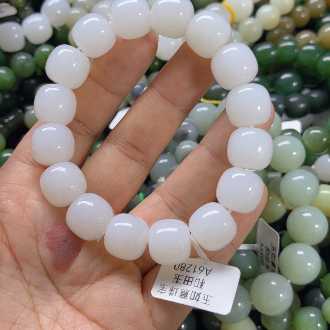 未镶嵌手链和田玉