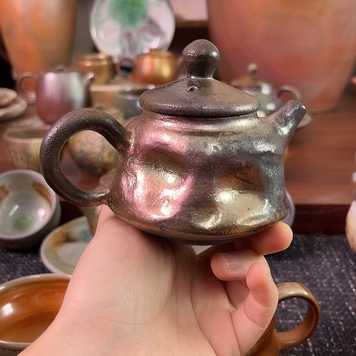 柴烧铁胎七彩手捏壶
