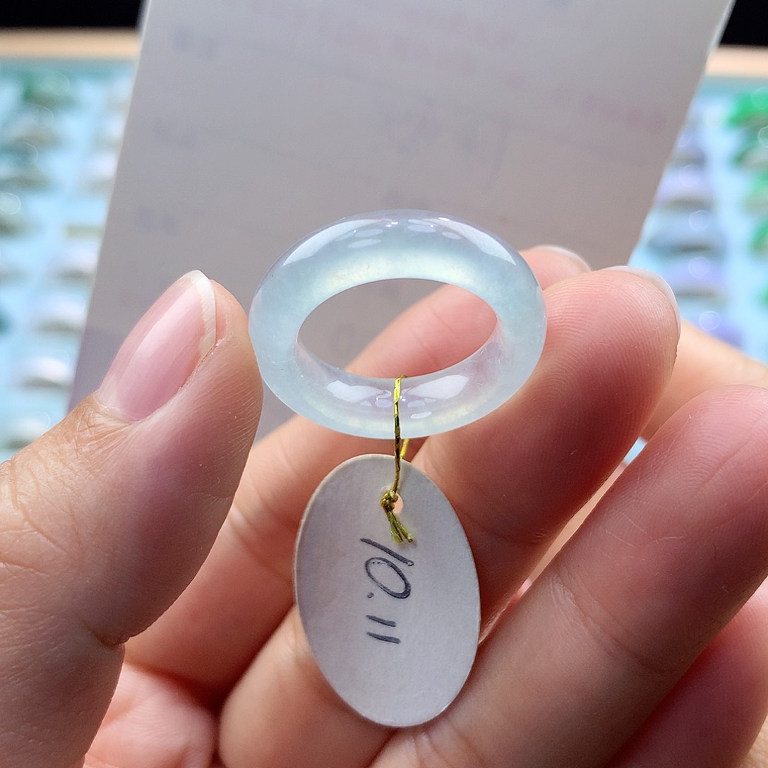 翡翠戒指未镶嵌11圈