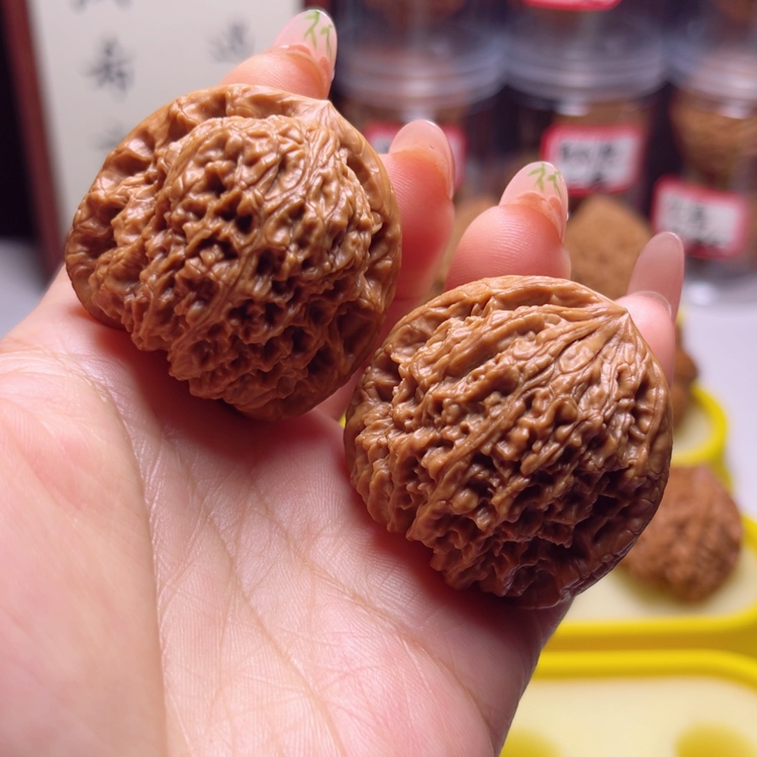 文玩核桃吊坠40尺南江石