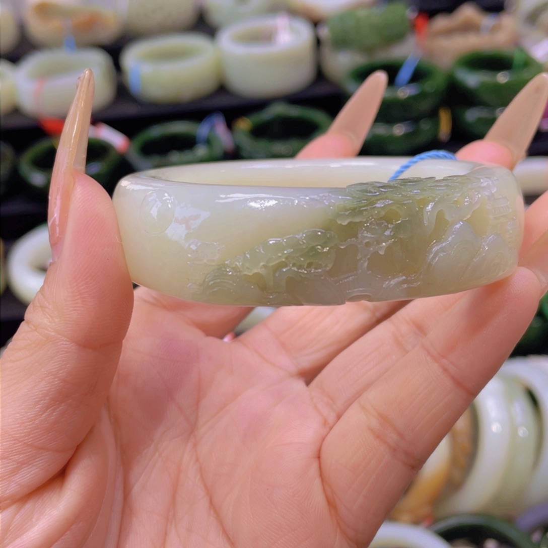 未镶嵌手镯和田玉