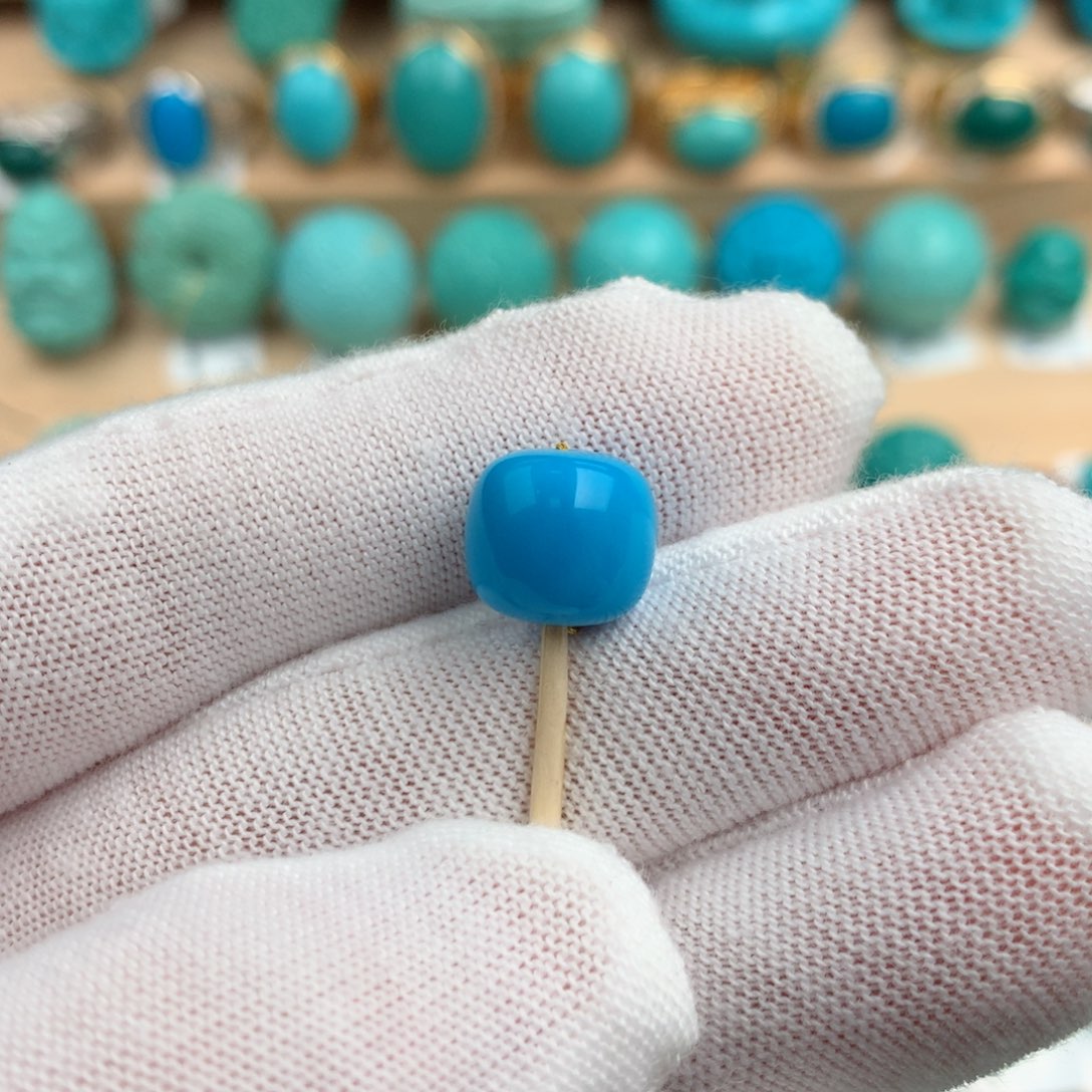 绿松石配饰未镶嵌适*