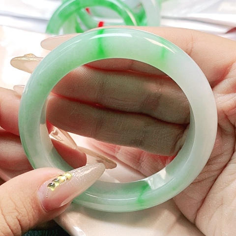 未镶嵌手镯翡翠?****k0003