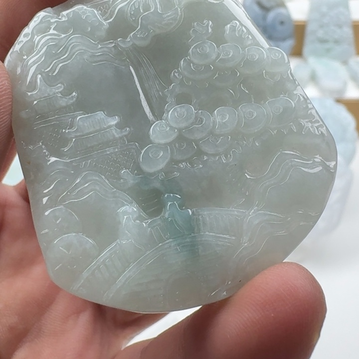 翡翠未镶嵌颈饰天然缅甸A货翡翠