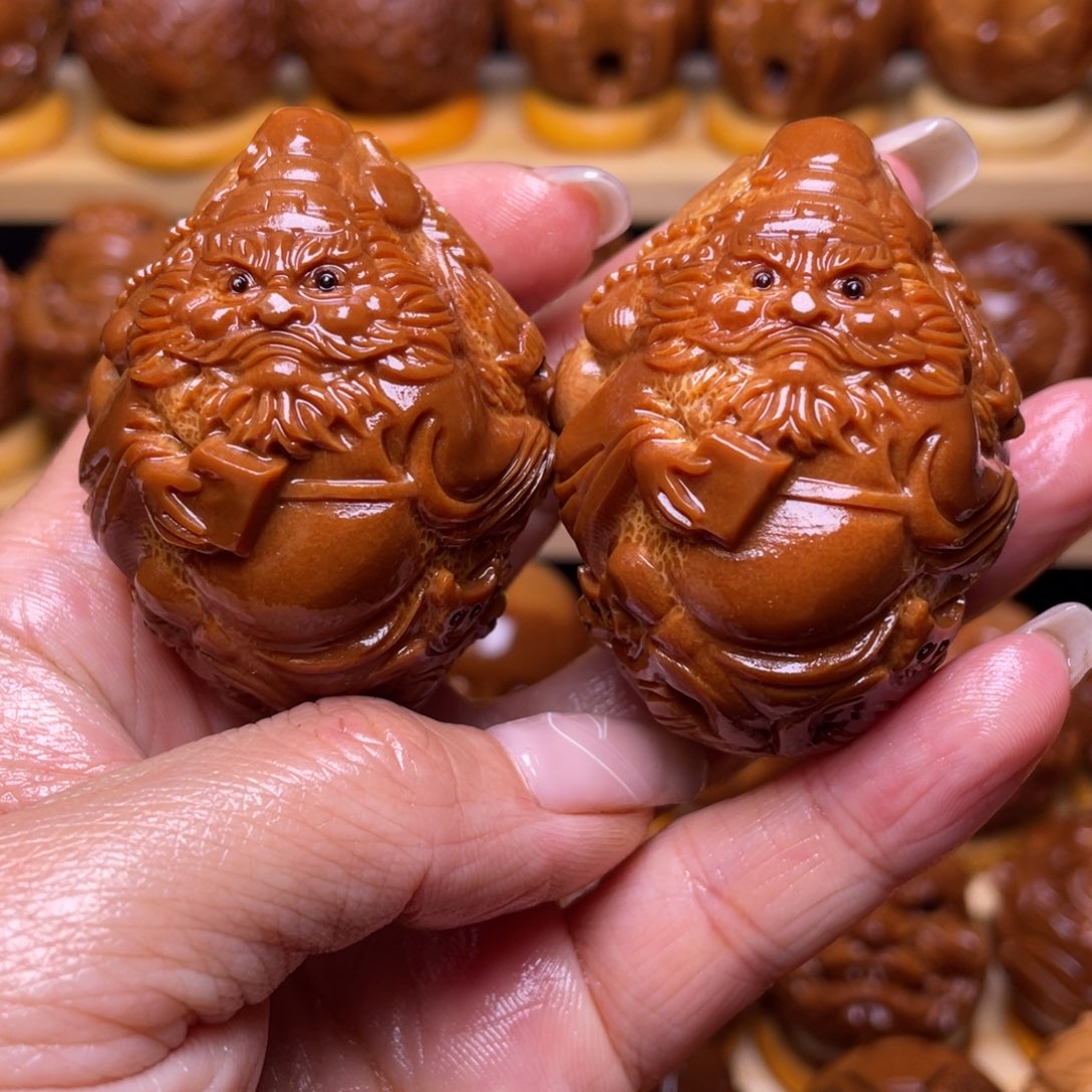 橄榄核把件生*灰巴西大橄榄