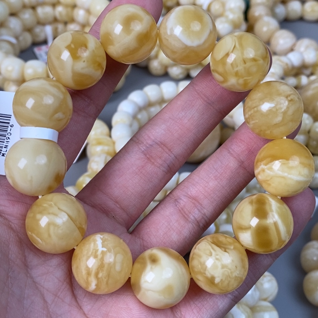 蜜蜡未镶嵌珠宝奇石34g16mm