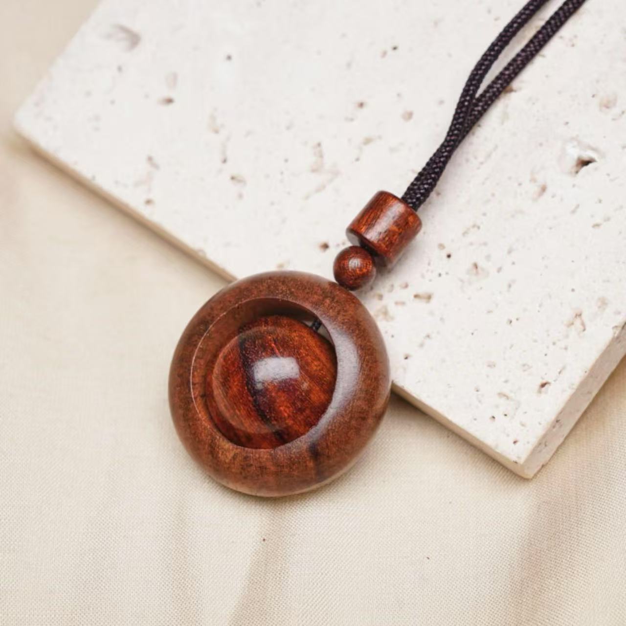 大木侠海南黄花梨吊坠项链设计手编绳脖挂链毛衣链木质文玩饰品