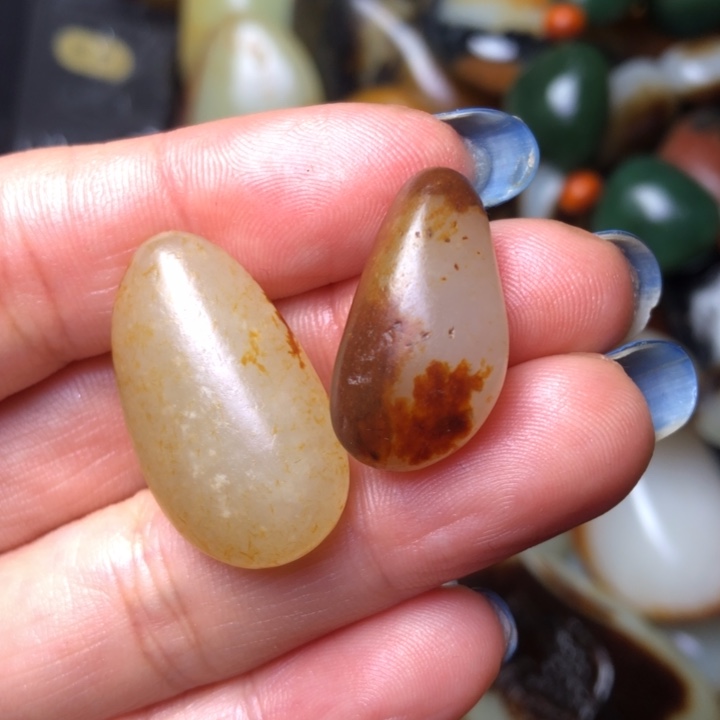 和田玉未镶嵌珠宝奇石