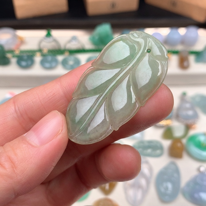 翡翠未镶嵌挂件翡翠