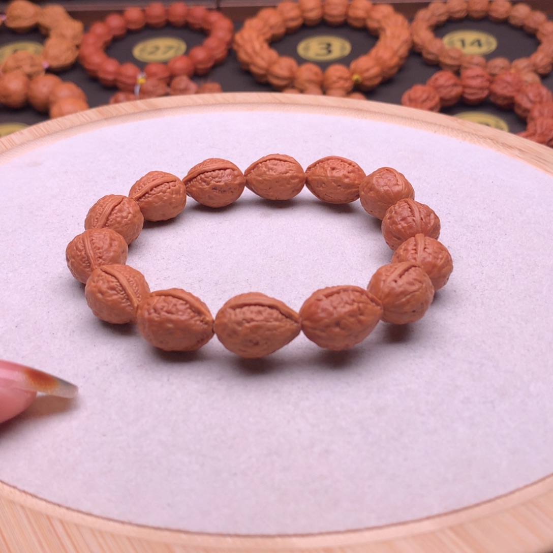 文玩核桃手串麒麟兽