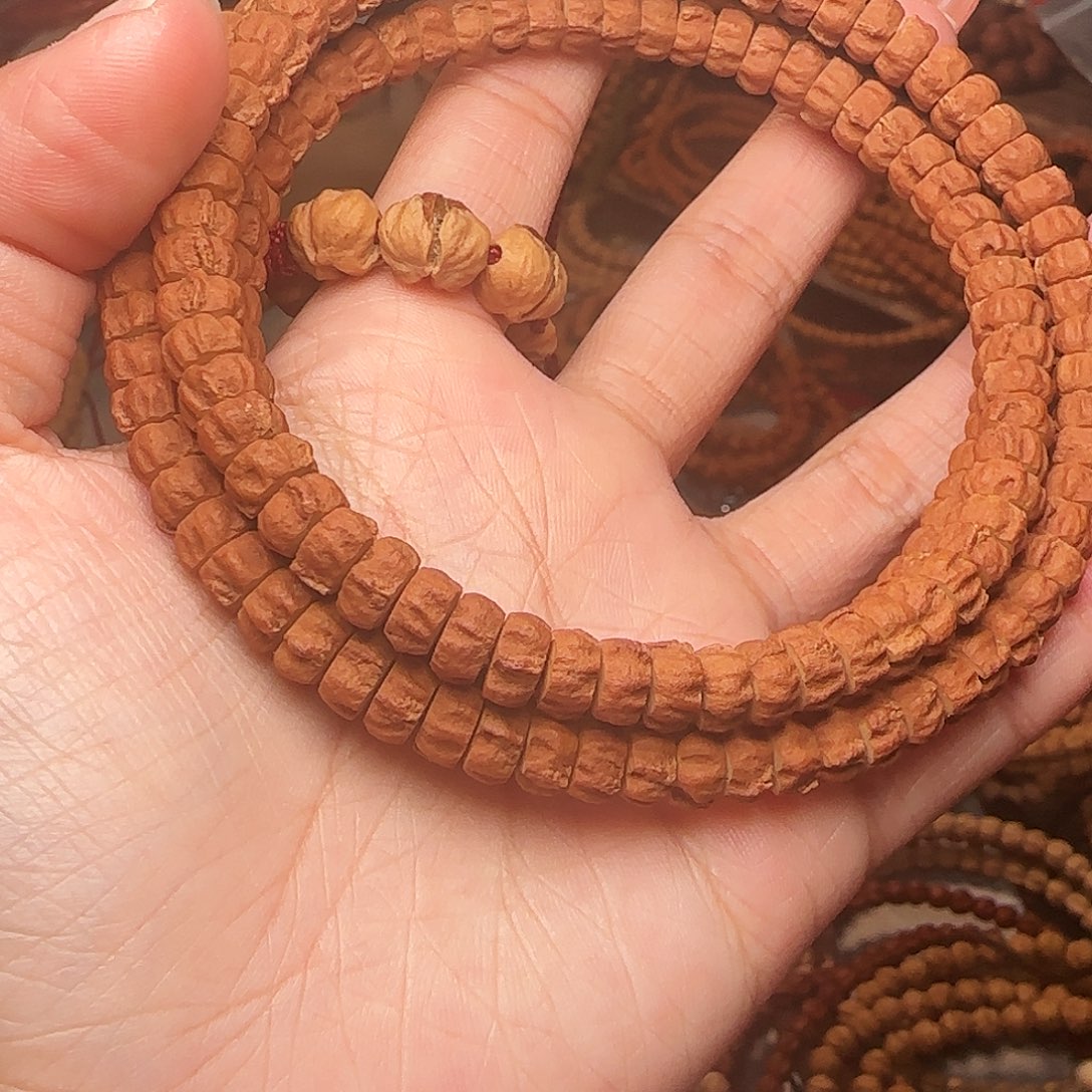 柏香籽/百香籽吊坠蘇*森