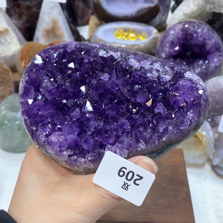 水晶大型摆件（非配饰）未镶嵌