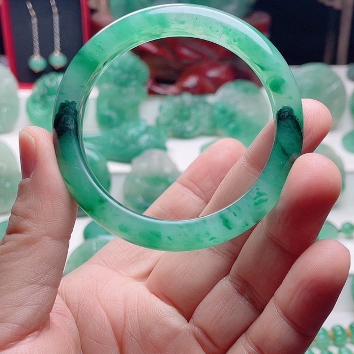 安***设石英质玉未镶嵌颈饰