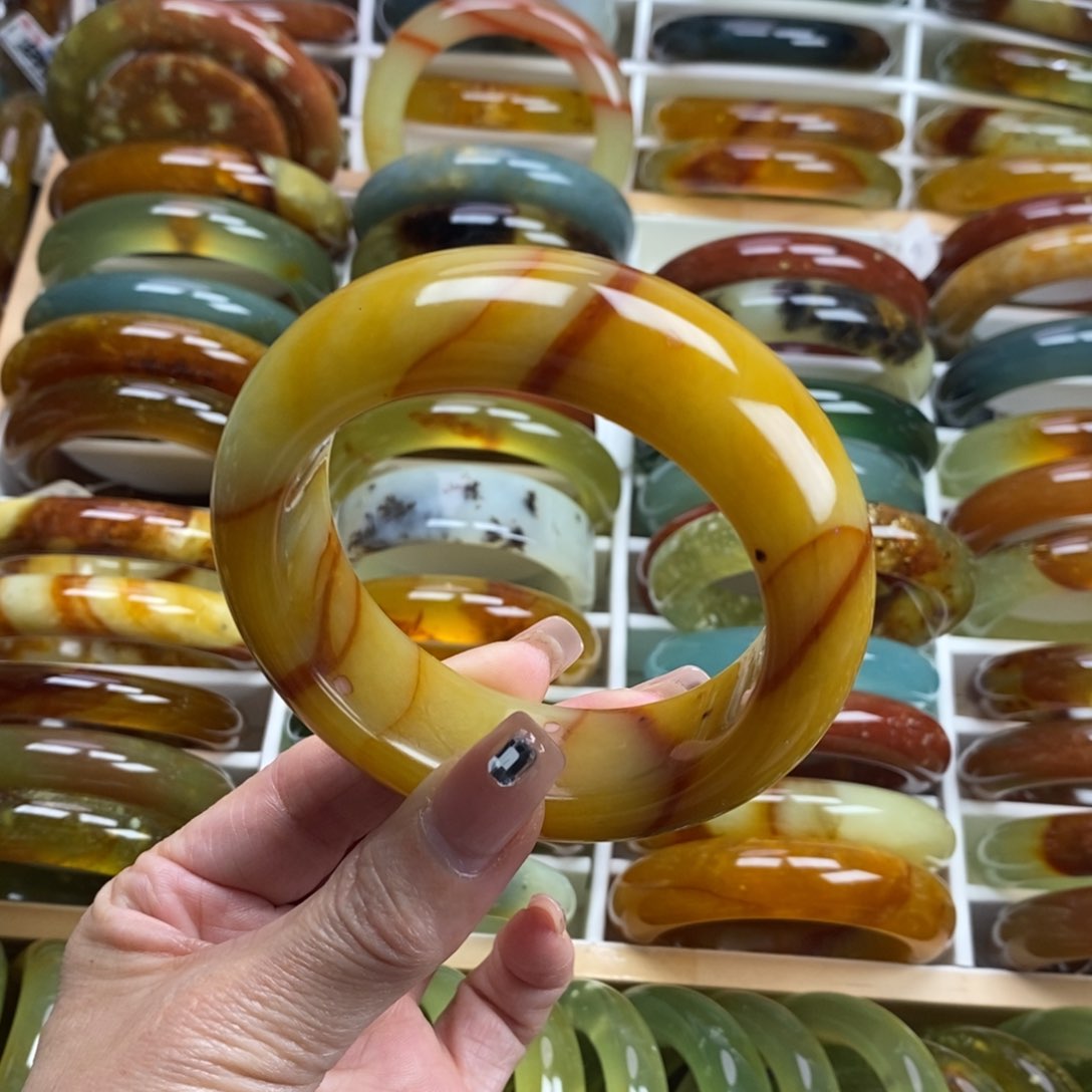 未镶嵌蛇纹石玉手镯60