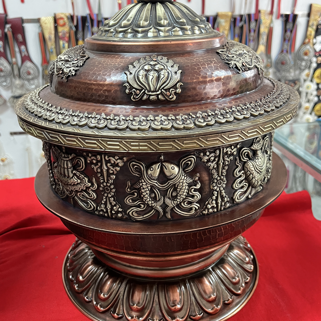 藏式铜器尼泊尔工艺八吉祥手工铜锅烧水煮茶煮肉带盖底座家居摆件