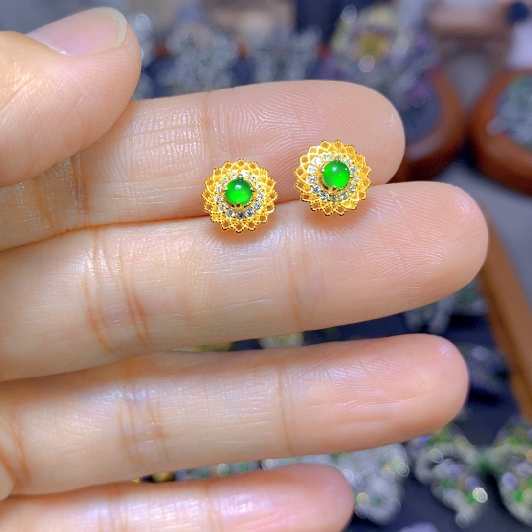 翡翠颈饰银S925镶嵌天然翡翠