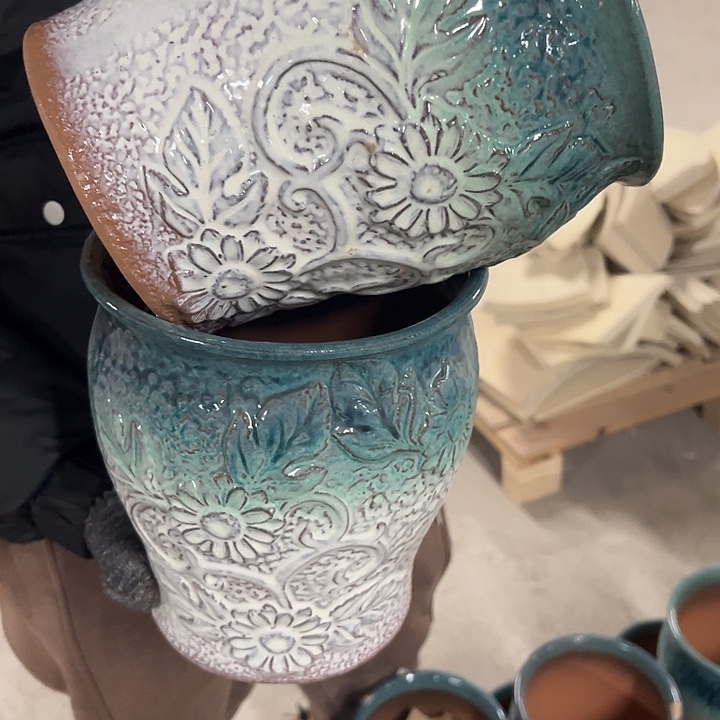 高度20厘米口18厘米