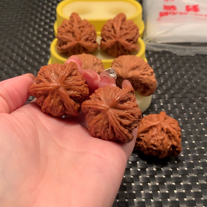文玩核桃把件一***泊工艺