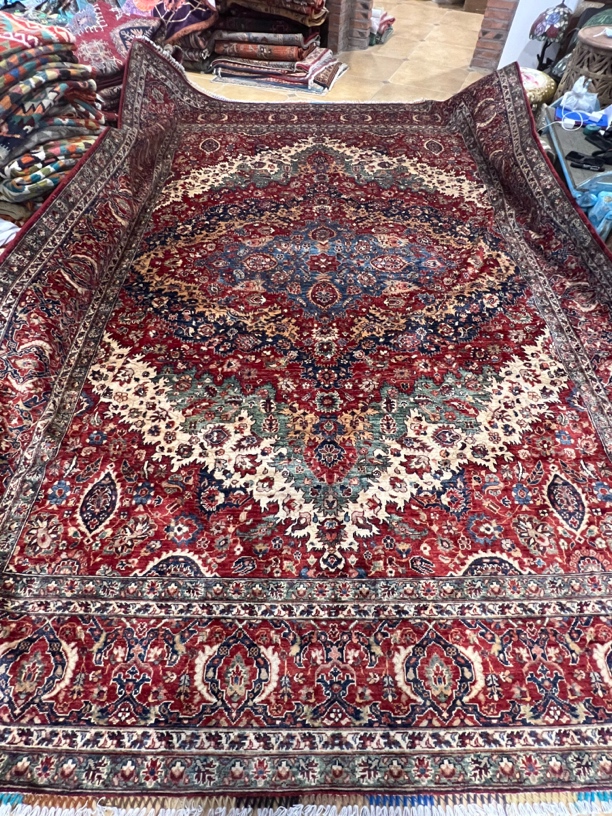 阿富汗手工地毯297 x396