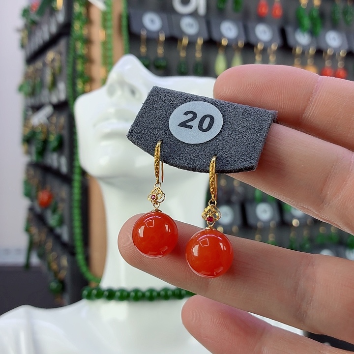 南红玛瑙18K金镶嵌耳饰