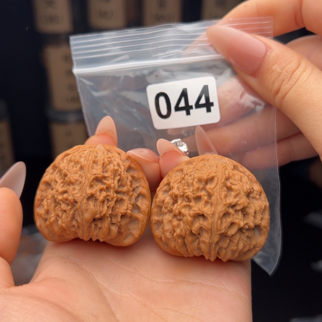 文玩核桃吊坠南蒋石44