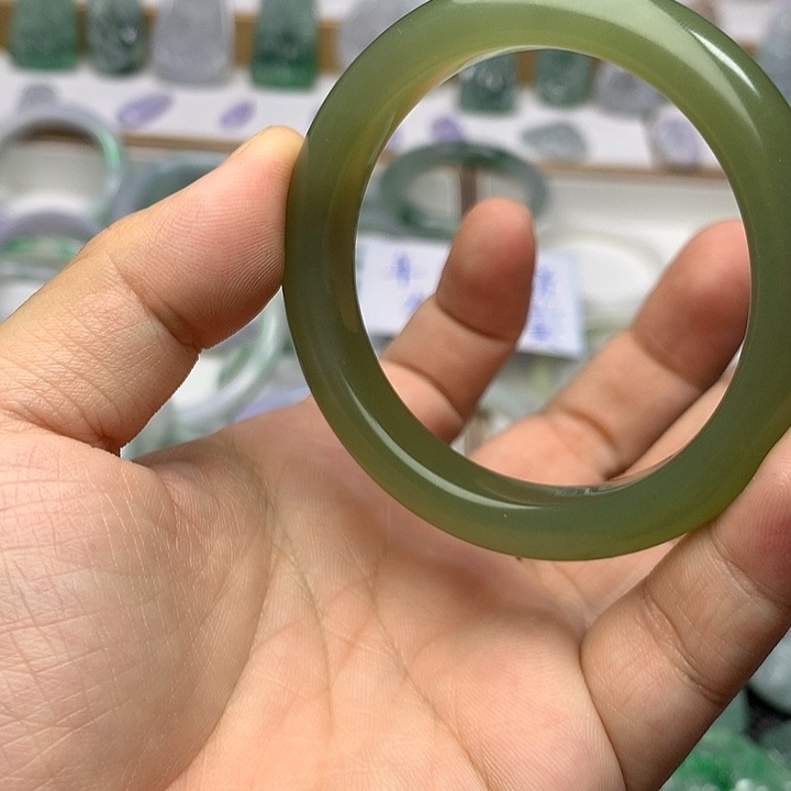 和田玉颈饰未镶嵌53圈