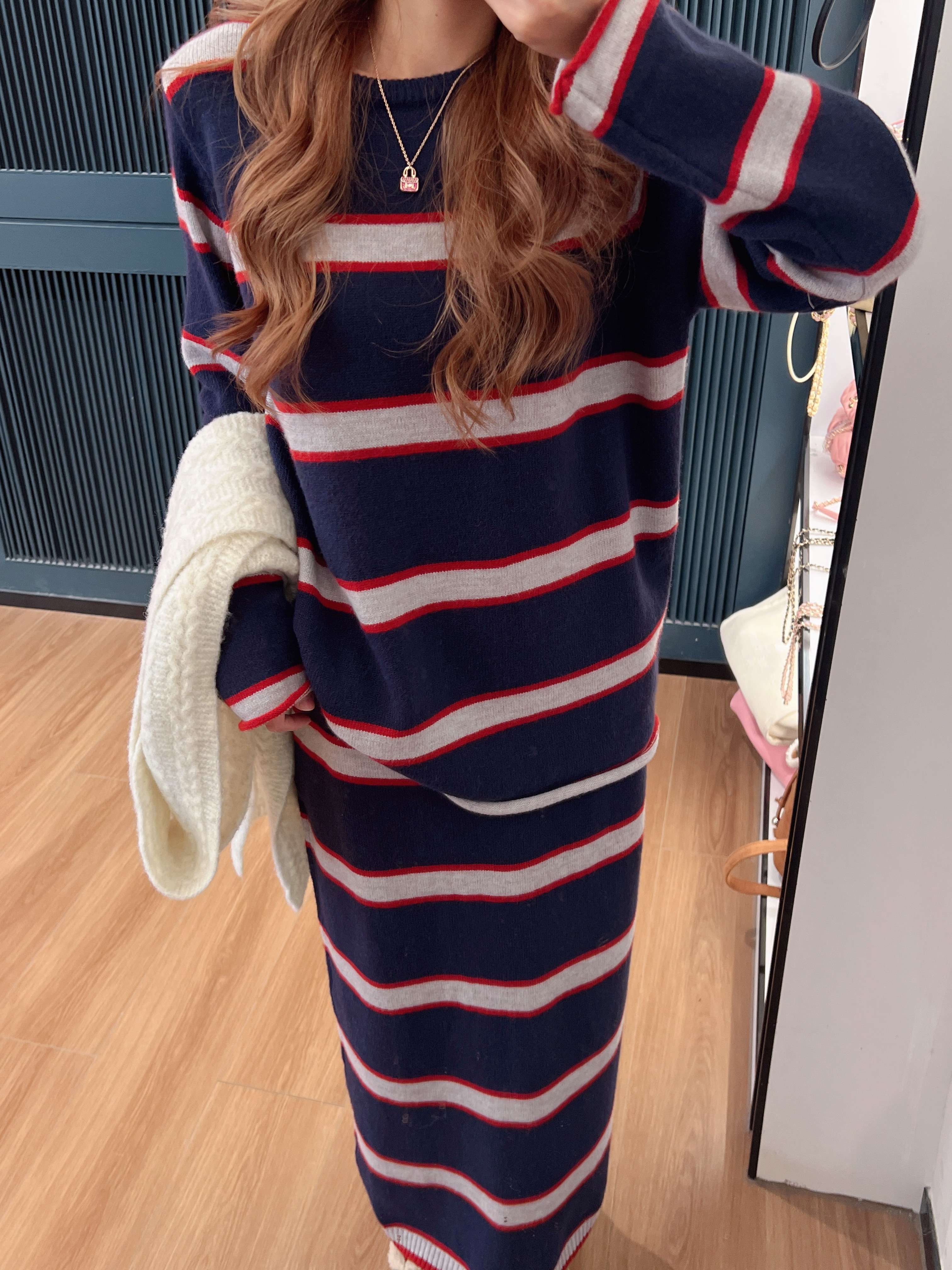 xxxwxz王希之  miu系撞色条纹上衣+半身长裙两件套装#Z2708