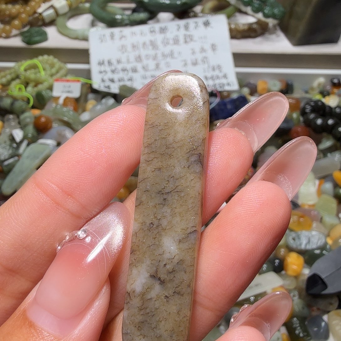 和田玉未镶嵌珠宝奇石