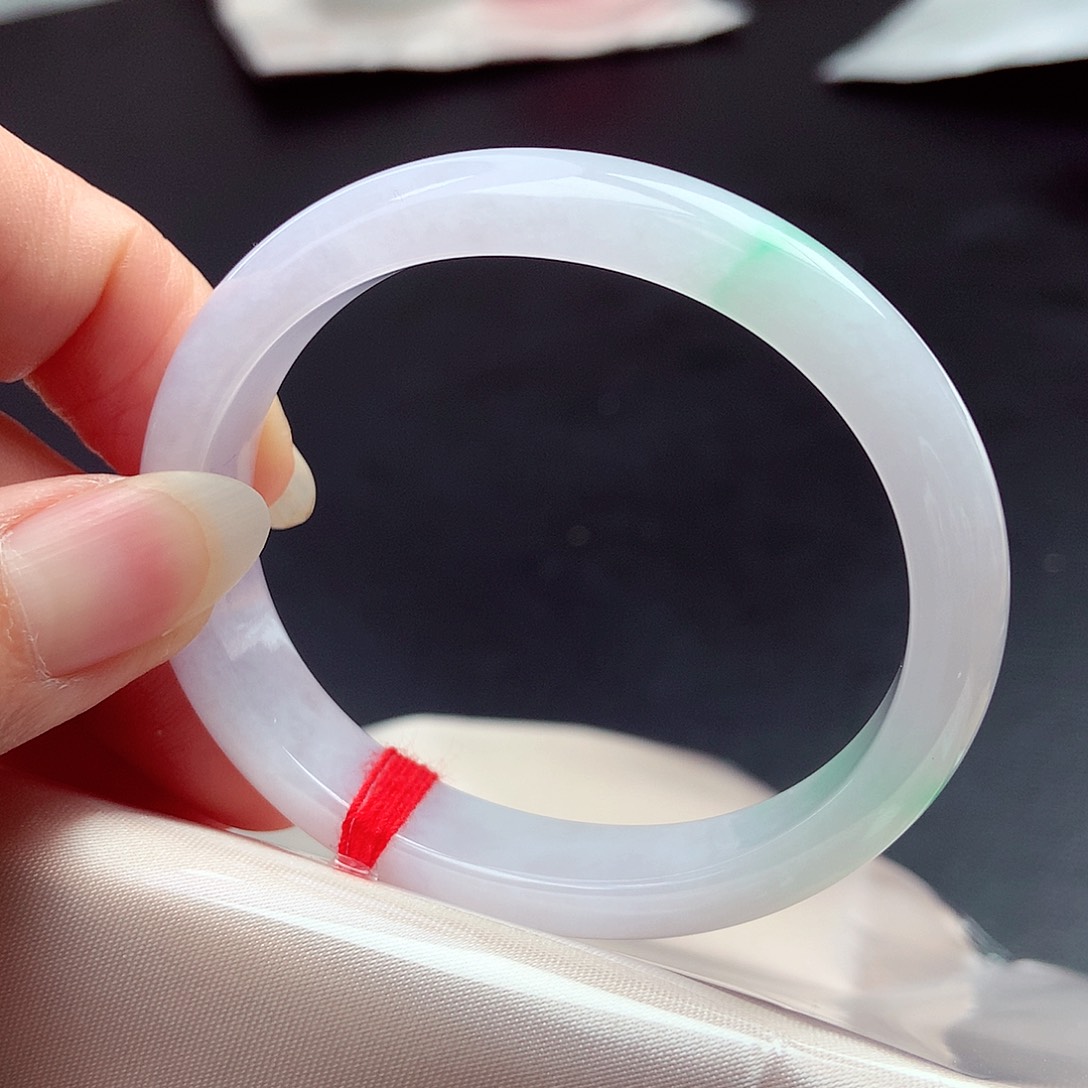 翡翠未镶嵌手镯（贵妃镯）51.5圈口