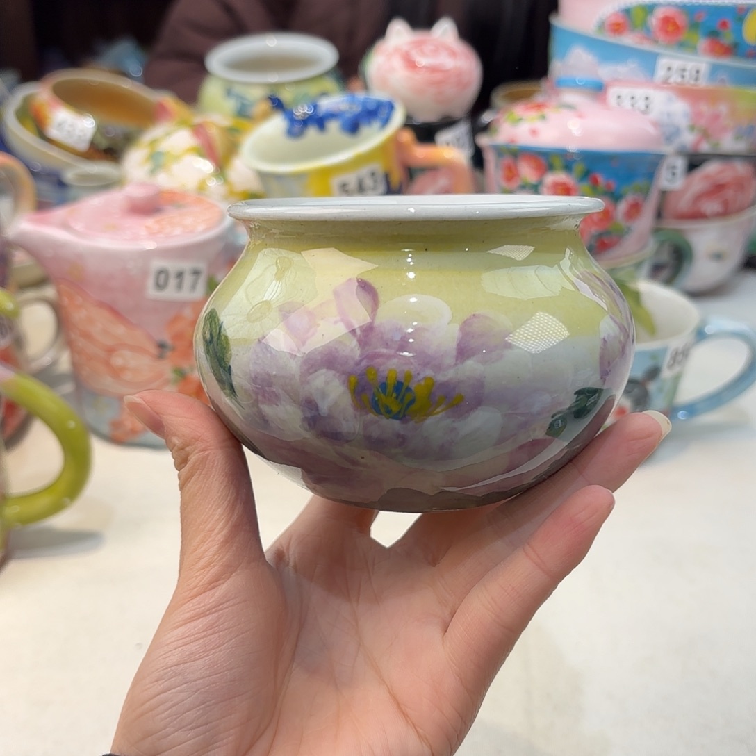 瓷片兔兔好可爱呀打