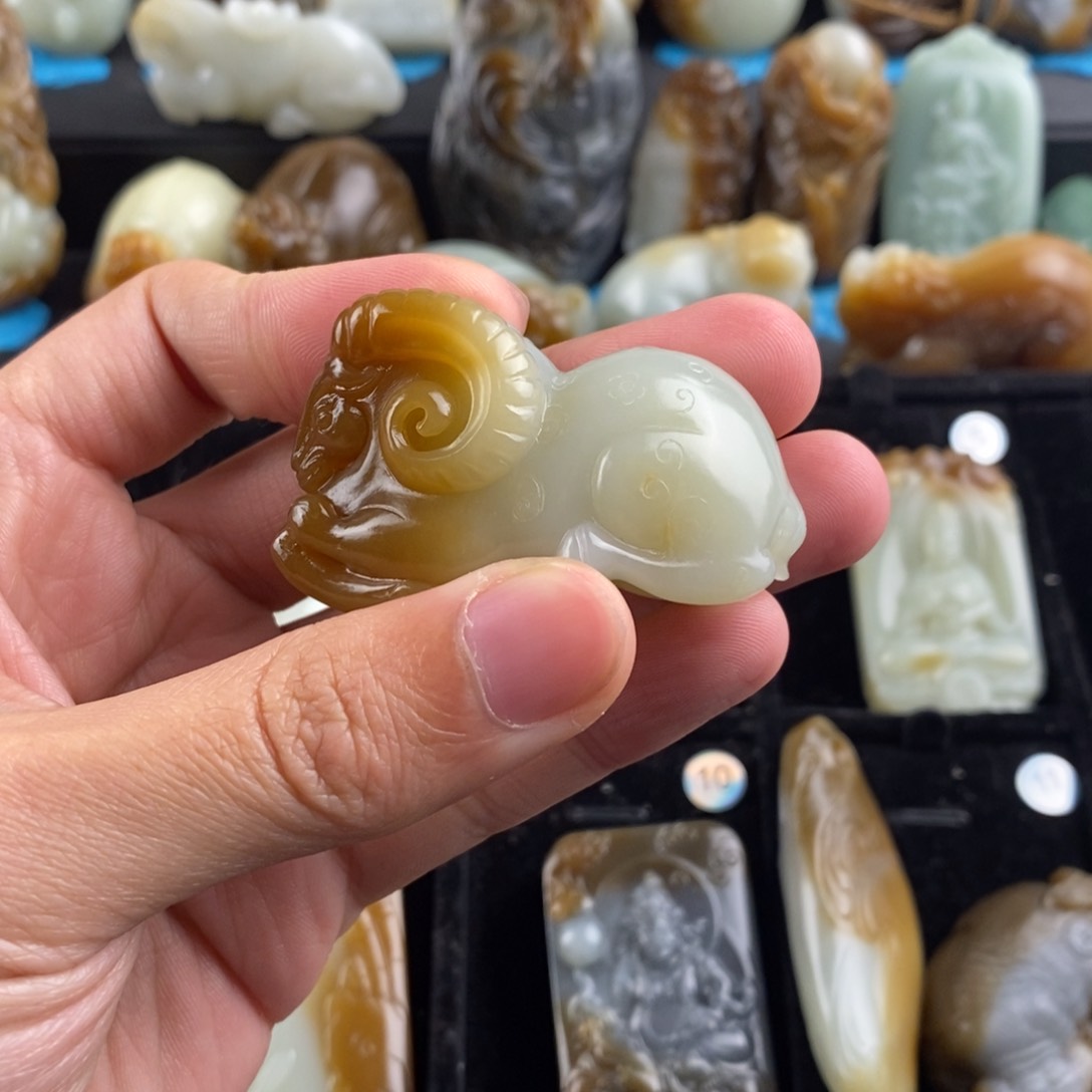 和田玉挂件未镶嵌韩*嘎