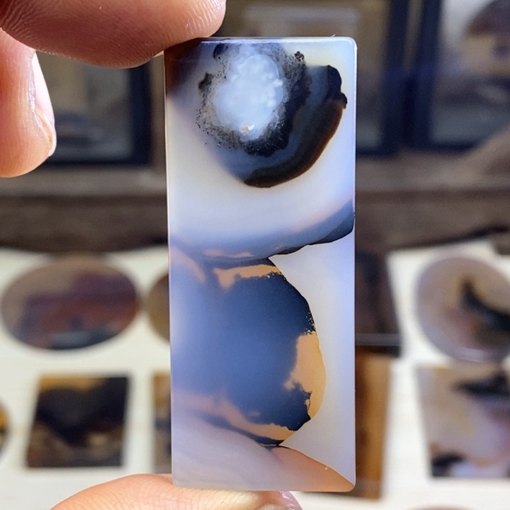 玛瑙/玉髓颈饰未镶嵌