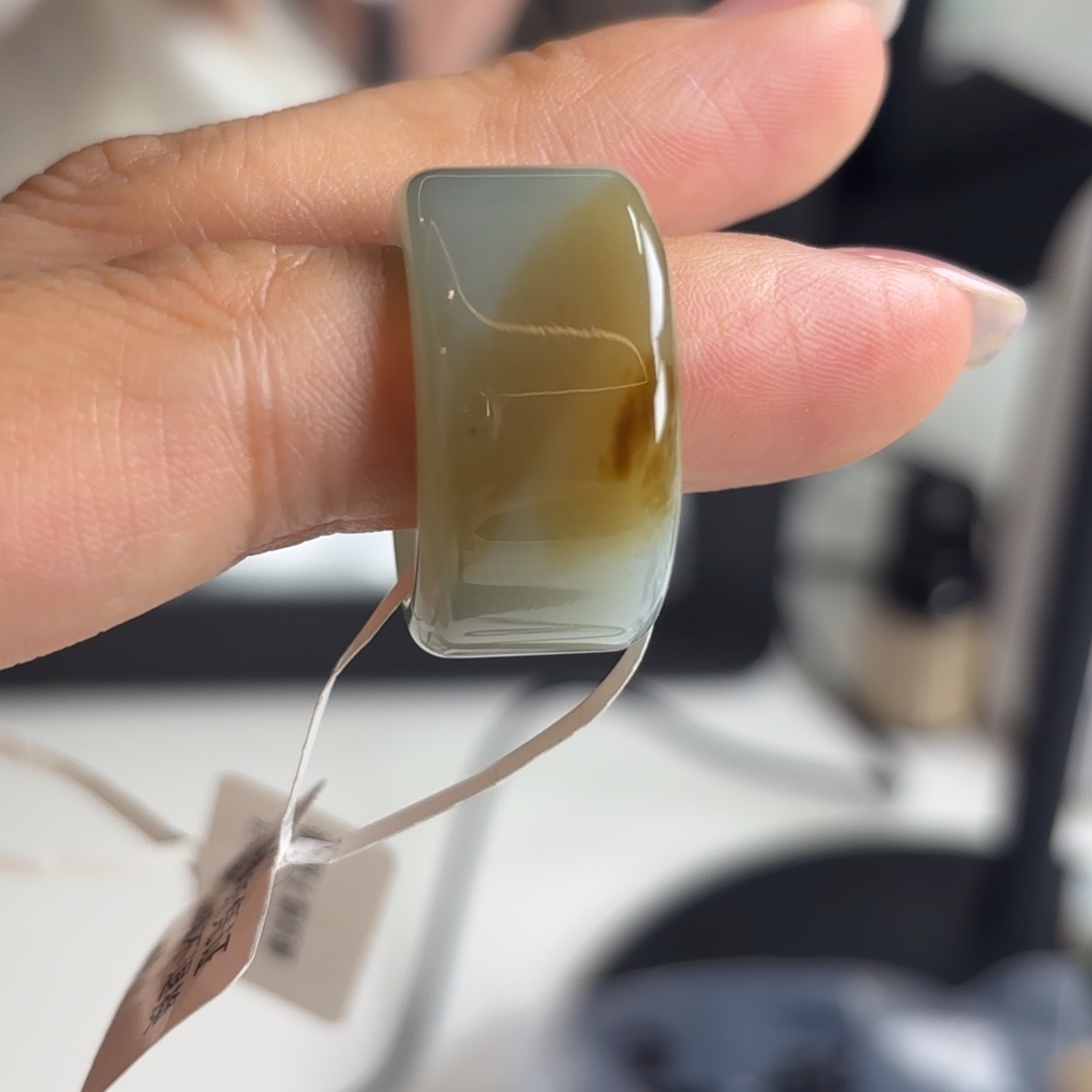 种***子和田玉（糖玉）未镶嵌手链