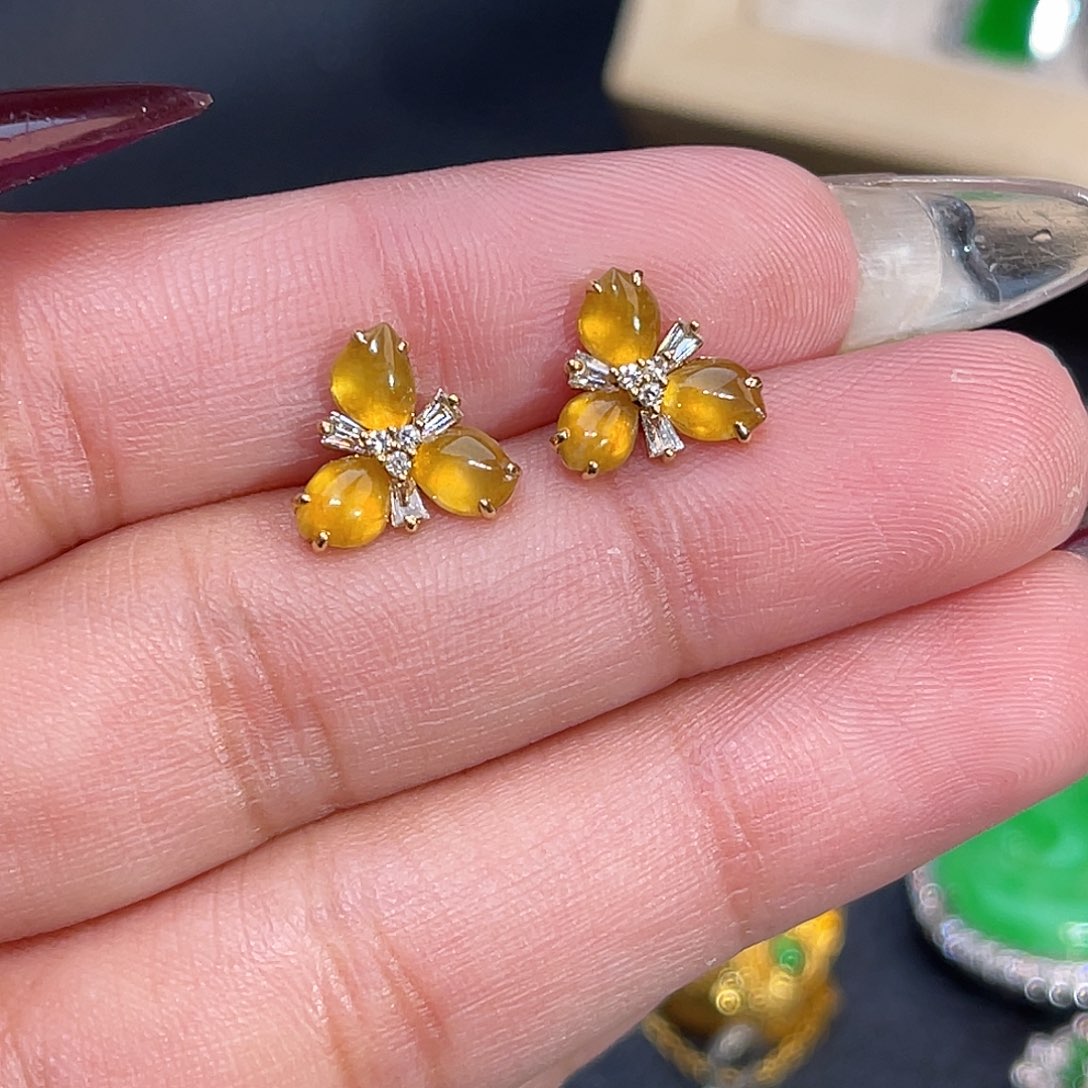 翡翠18K金镶嵌耳饰随形