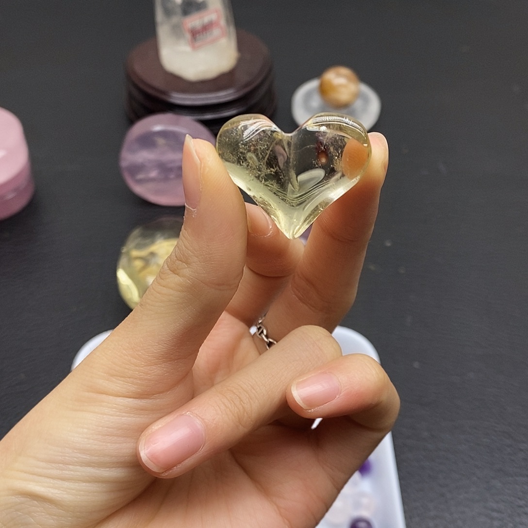 珠宝半成品水晶未镶嵌56水晶石