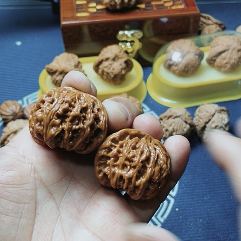 文玩核桃吊坠苹果园核桃