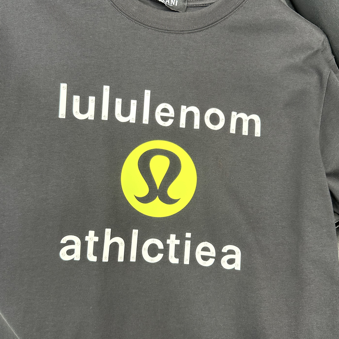 Lulu秋冬款短袖上衣印花T恤情侣款宽松型