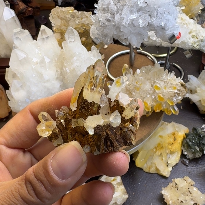 星***海未镶嵌水晶珠宝半成品