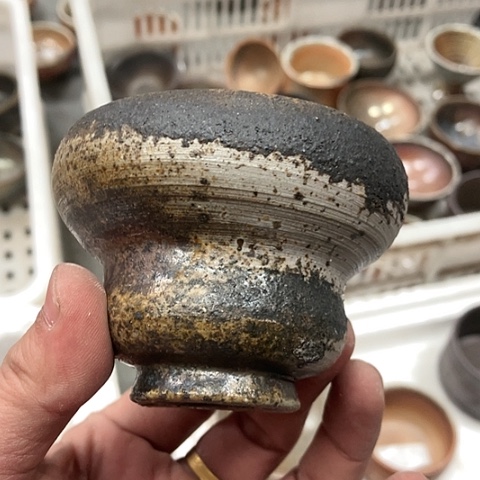 在家了一天没睡觉的人和我一样