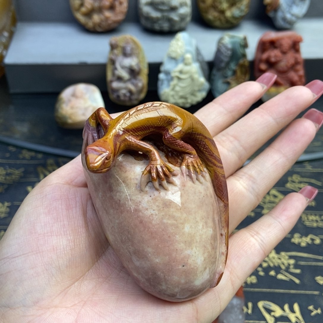 石英质玉挂件未镶嵌