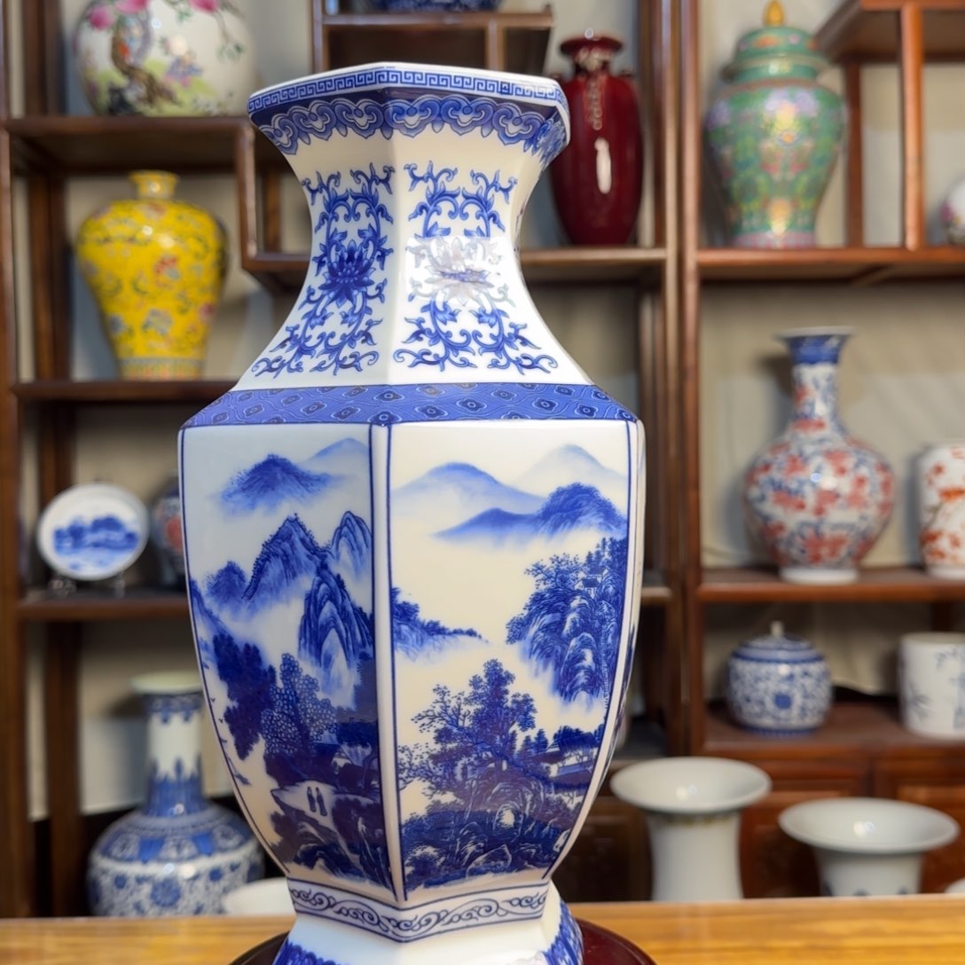 瓶高度32厘米肚径19厘米